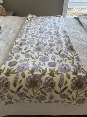Lavender & Green Floral Fleece Lined Throw-Unbranded